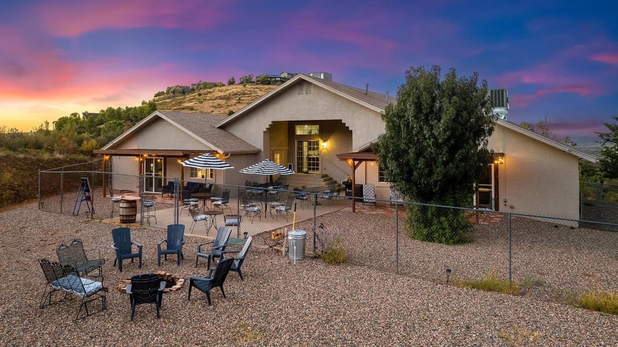 Luxury Prescott Home 4K Ft- Sleeps 22 Whot Tub المظهر الخارجي الصورة
