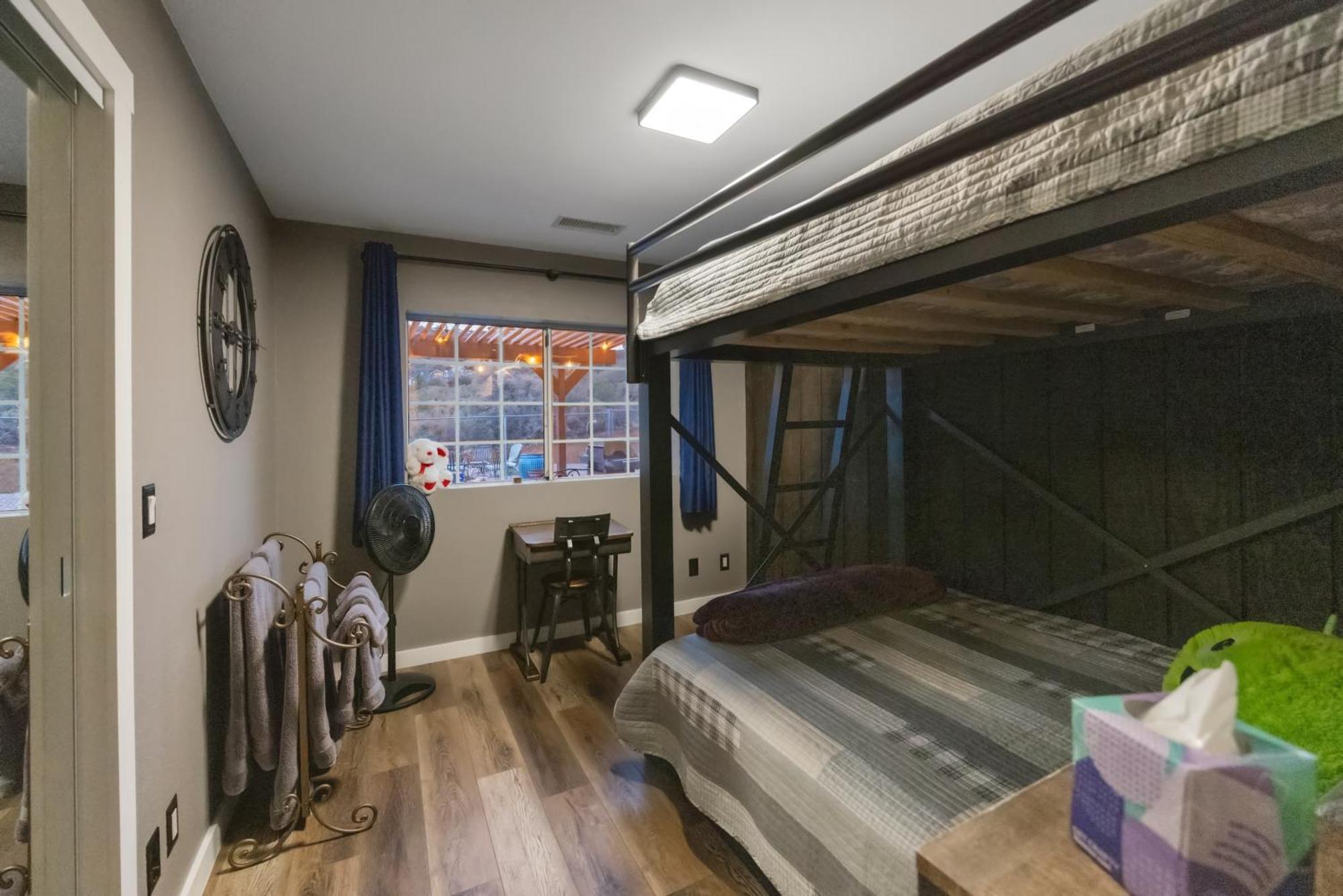 Luxury Prescott Home 4K Ft- Sleeps 22 Whot Tub المظهر الخارجي الصورة