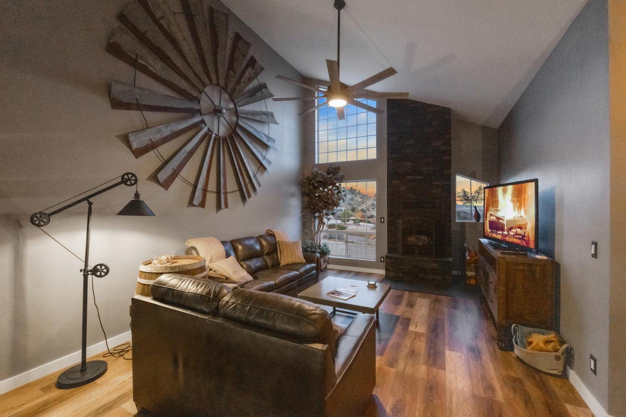 Luxury Prescott Home 4K Ft- Sleeps 22 Whot Tub المظهر الخارجي الصورة