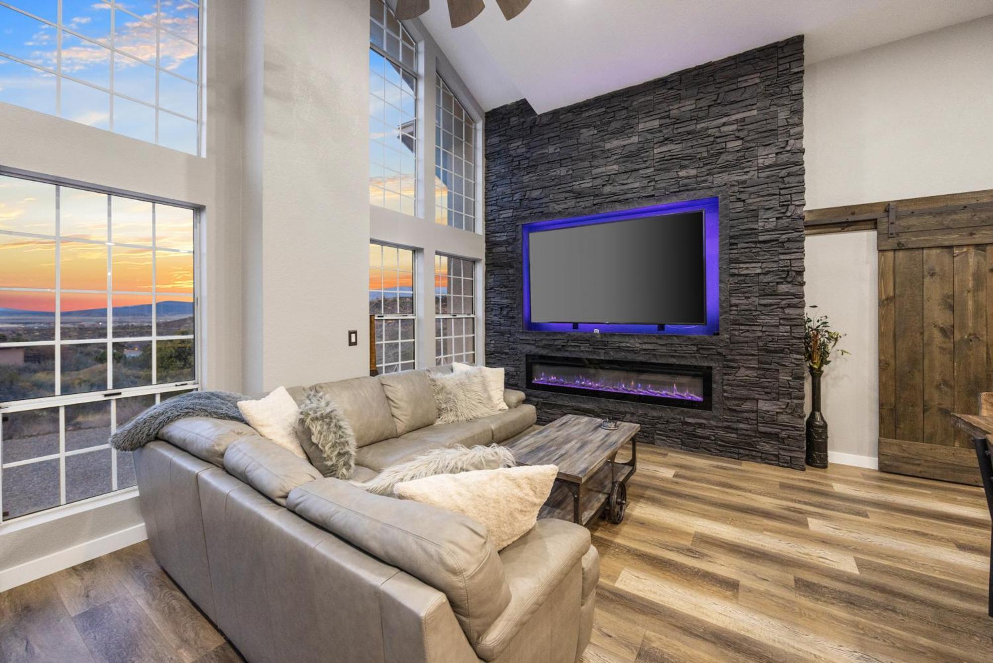 Luxury Prescott Home 4K Ft- Sleeps 22 Whot Tub المظهر الخارجي الصورة