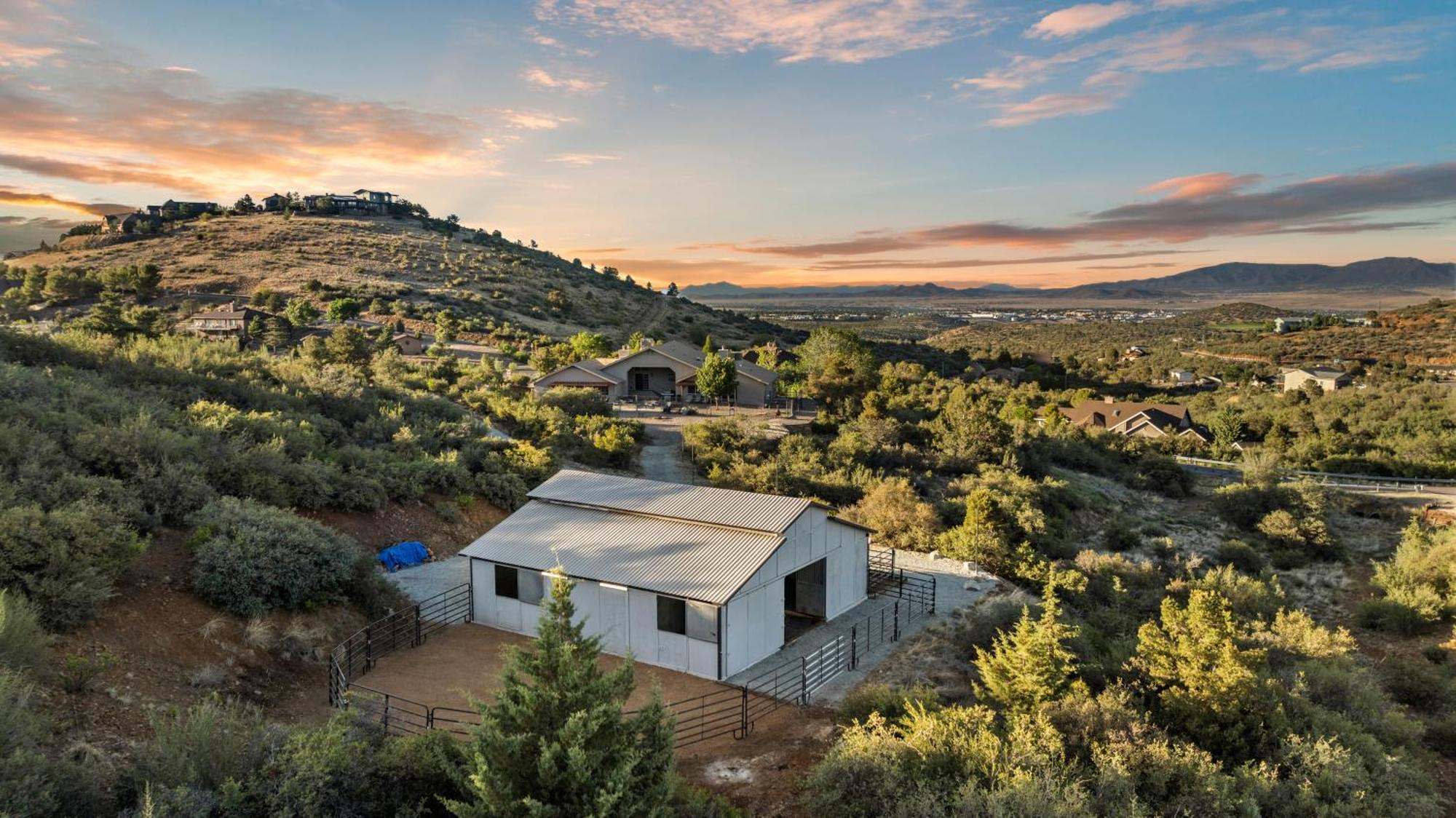 Luxury Prescott Home 4K Ft- Sleeps 22 Whot Tub المظهر الخارجي الصورة